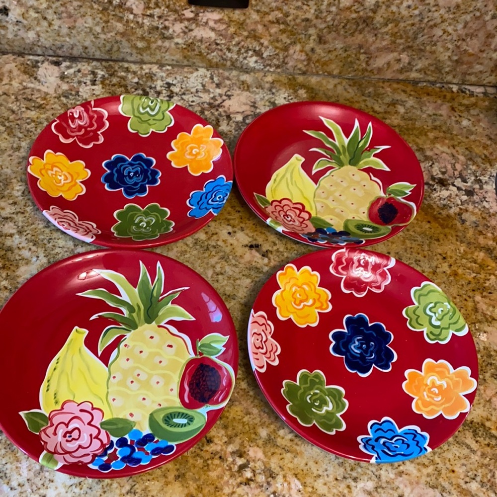 Accent plates -NEW set of 4 ceramic vintage dishes